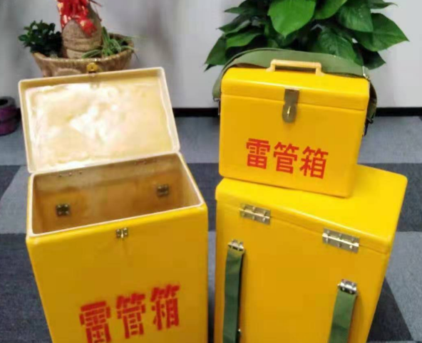 康平玻璃钢雷管箱有哪些特点
